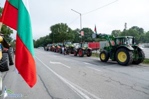 Фермери излизат на протест, искат среща с Денков и оставка на Вътев
