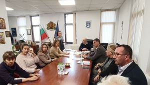 Областният управител на Бургас и наследниците от Черноморец подписаха колективно писмо до три министерства