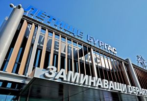 Фрапорт: Спекулациите за лимитирането на Летище Бургас само до карго трафик са абсолютно неоснователни 