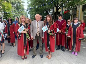 Университет „Проф. д-р Асен Златаров“ поведе колоната от образователни институции на тържественото шествие по повод 24 май