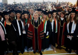 Над 700 абсолвенти получиха своите дипломи от Бургаския държавен университет „Проф. д-р Асен Златаров“