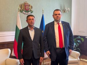 Делян Пеевски, лидер на ДПС и ПГ на ДПС-НОВО НАЧАЛО прие община Руен в стратегията „Ново начало“