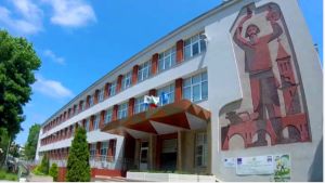 Библиотеката на Строителната гимназия ще претърпи пълна промяна в памет на бившия директор Веселин Пъйнев