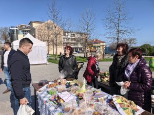 Започна традиционният Великденски базар в Царево