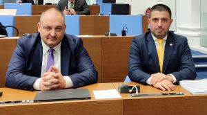 Бургас под обгазяване близо 2 години: „Възраждане“ ще работи за реални действия