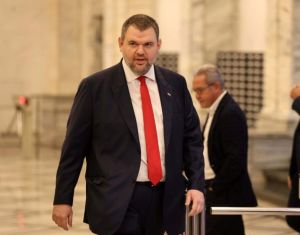 Делян Пеевски: Българските избиратели дадоха доверието си на Румен Радев, за което той трябва да бъде поздравен