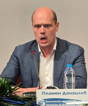 Започва протест срещу Престъпниците, Картелистите и Некомпетентните в държавния регулатор КФН
