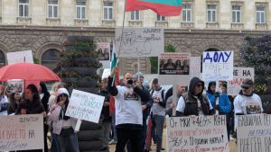 Край на държавните протекции: НСО сваля охраната на Борисов и Пеевски под натиска на протестите