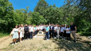 Символ на словото и знанието откриха в Свети Влас по повод 120-годишния юбилей на училището