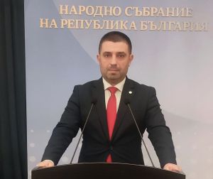 „Възраждане“: Общинският съвет в Средец потъпка демокрацията и заглуши гласа на над 1000 граждани