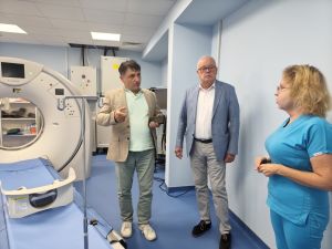 Народният представител проф. д-р Владимир Гончев проведе работна среща в УМБАЛ Бургас