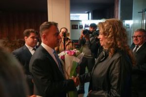Стотици тракийци присъстваха на предизборната среща на президента Илияна Йотова